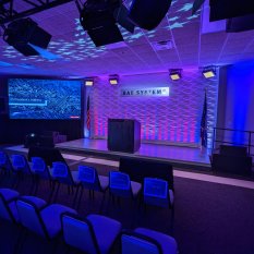 Hybrid event in auditorium, lighting, sound, LED wall